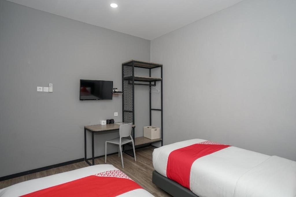 פאלמבאנג Oyo 568 Rajawali Homestay מראה חיצוני תמונה