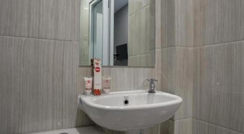 פאלמבאנג Oyo 568 Rajawali Homestay מראה חיצוני תמונה