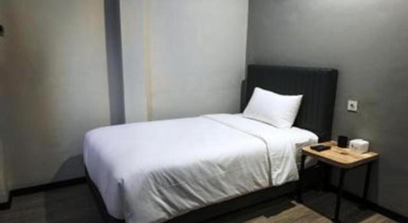 פאלמבאנג Oyo 568 Rajawali Homestay מראה חיצוני תמונה