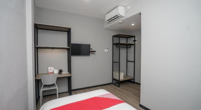 פאלמבאנג Oyo 568 Rajawali Homestay מראה חיצוני תמונה