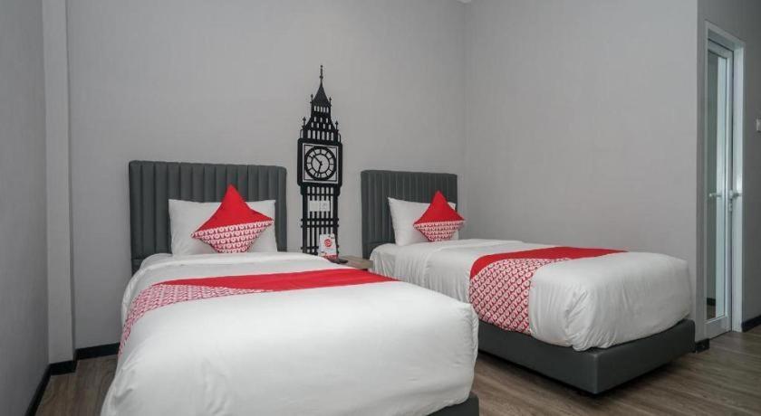 פאלמבאנג Oyo 568 Rajawali Homestay מראה חיצוני תמונה