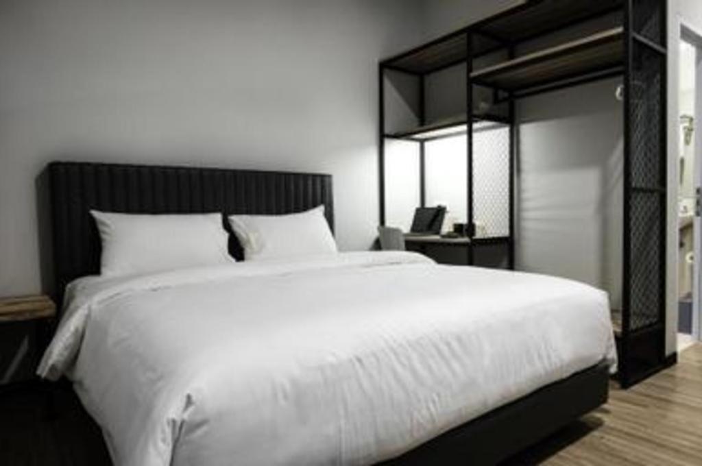 פאלמבאנג Oyo 568 Rajawali Homestay מראה חיצוני תמונה